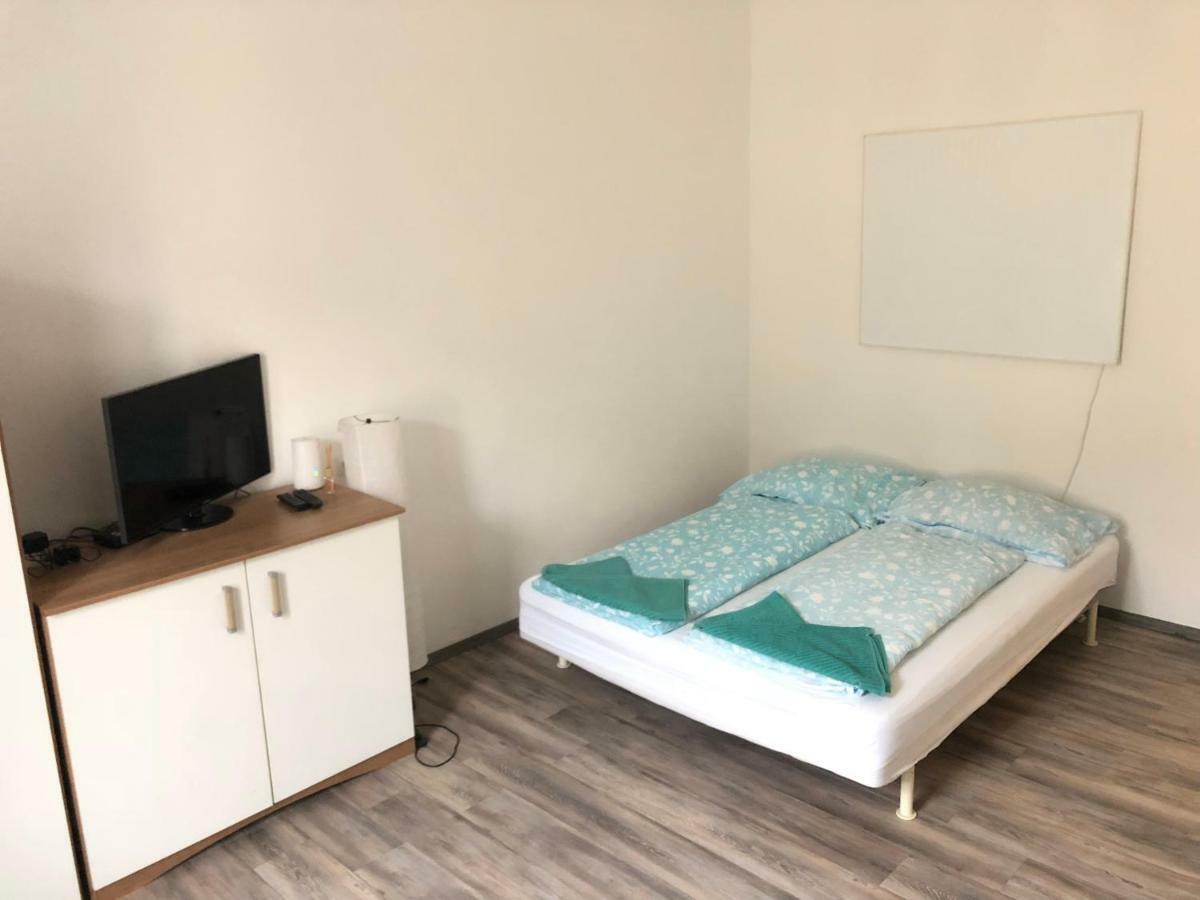 Bahnhof Apartment *